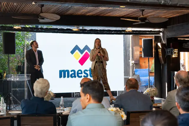 Evento corporativo en salón