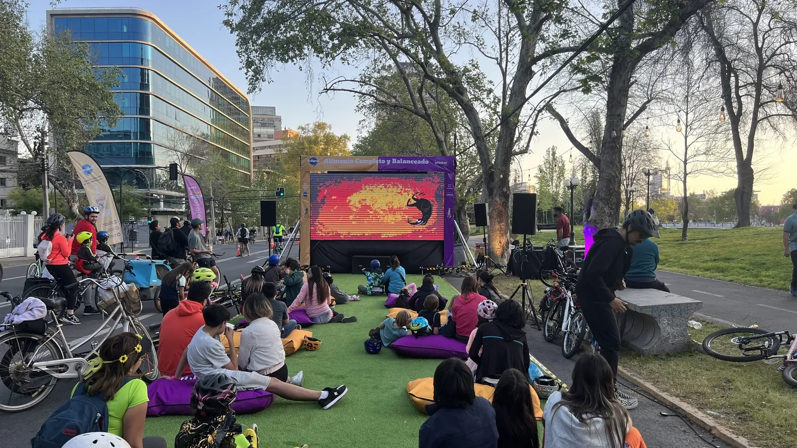 Activaciones de marca — producción de Tres Treinta
